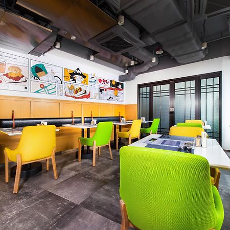 Holiday Inn Express Macau City Centre By Ihg Exteriör bild